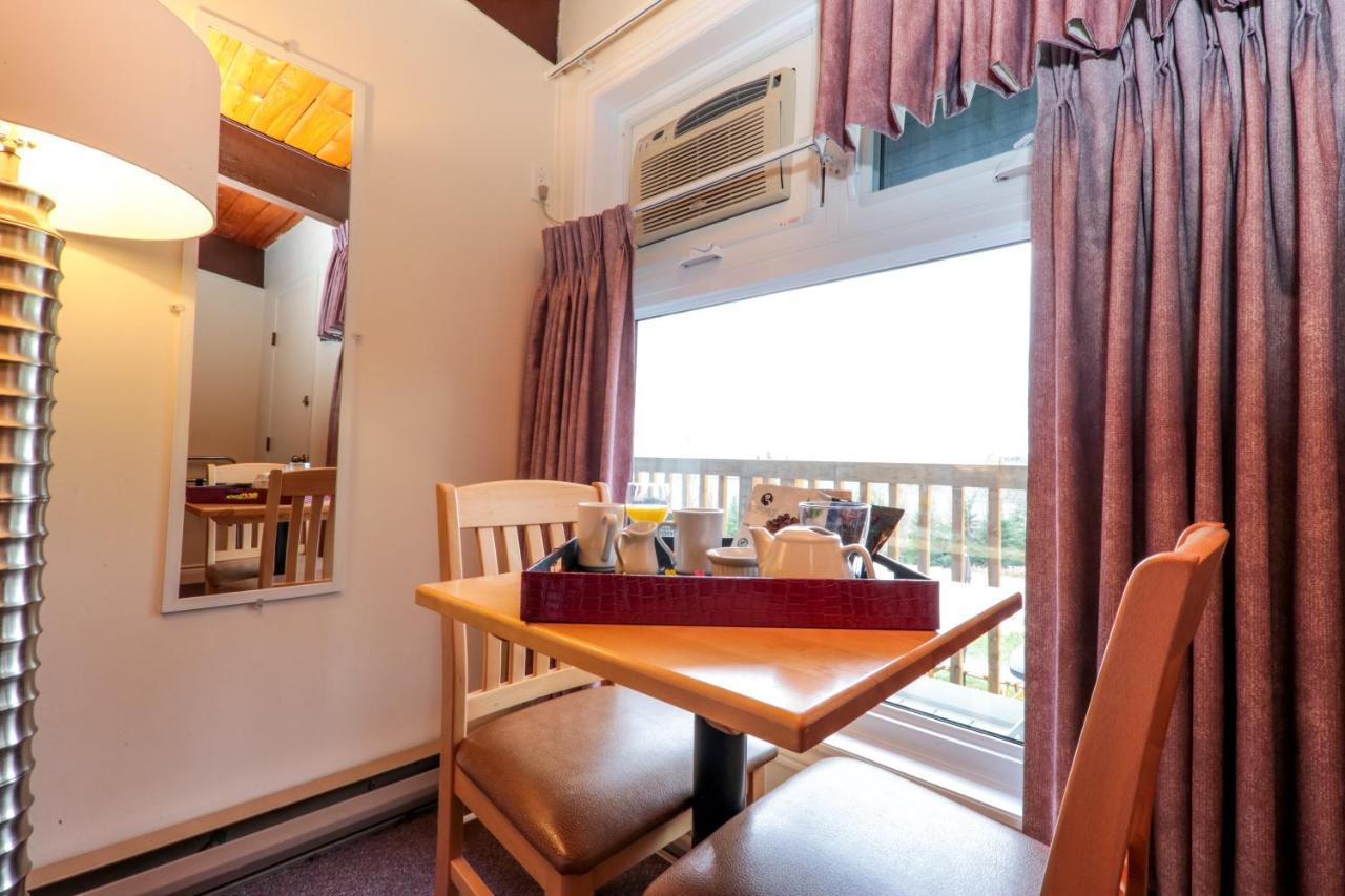 Lakeview Motel Haliburton Dış mekan fotoğraf