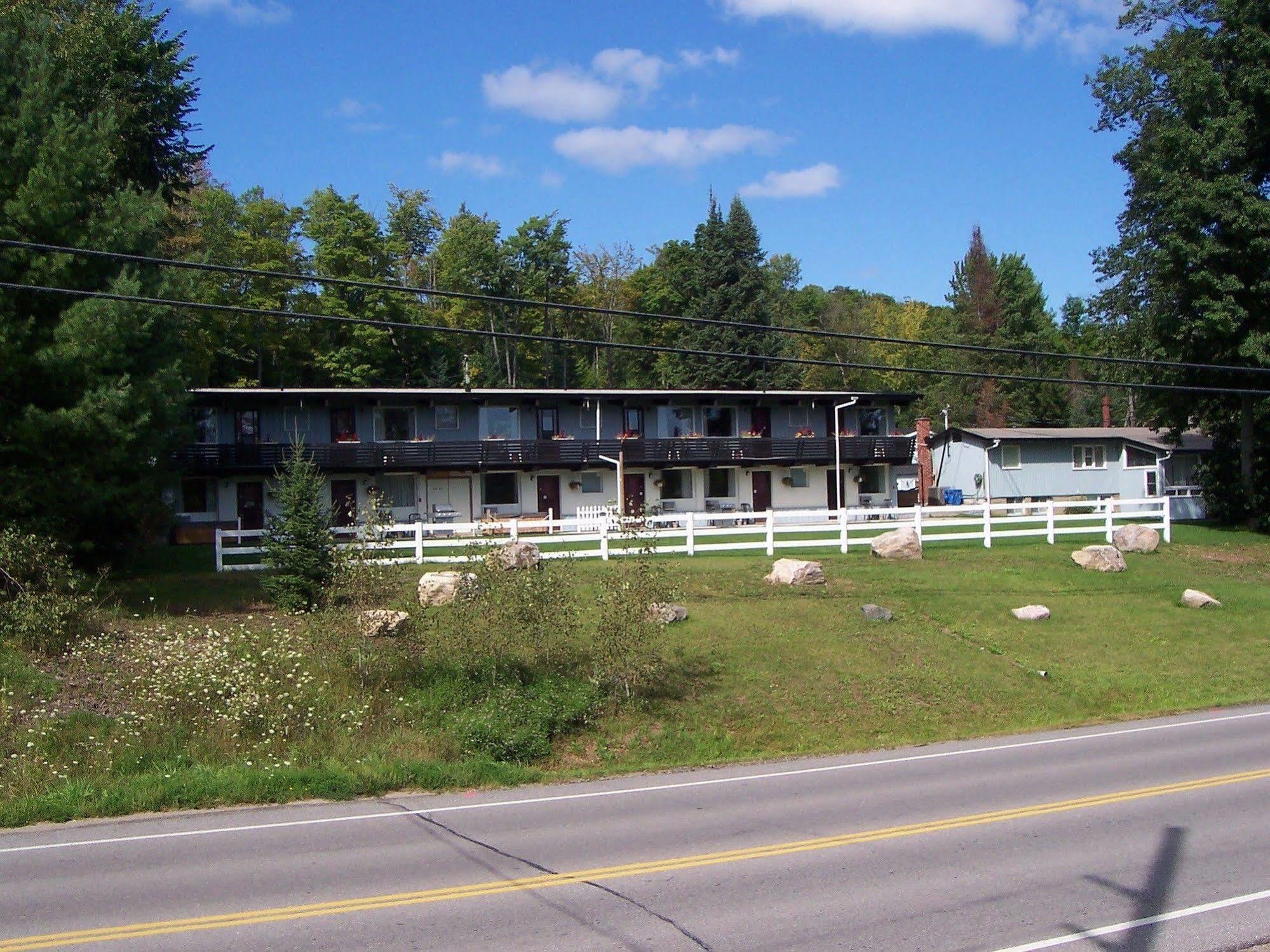 Lakeview Motel Haliburton Dış mekan fotoğraf