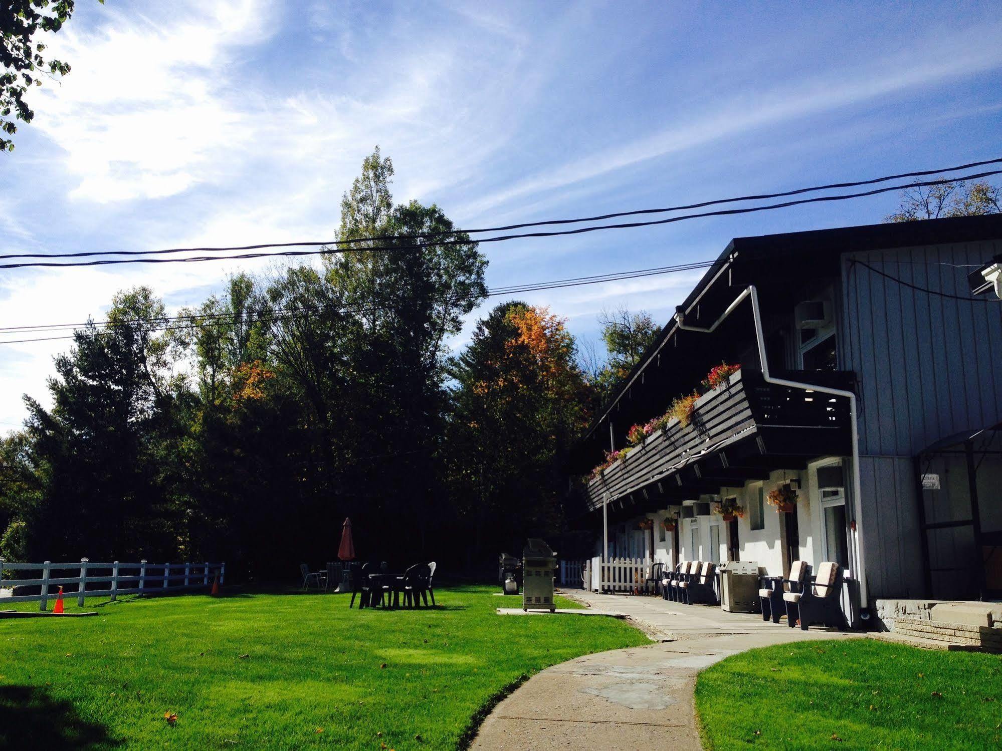 Lakeview Motel Haliburton Dış mekan fotoğraf
